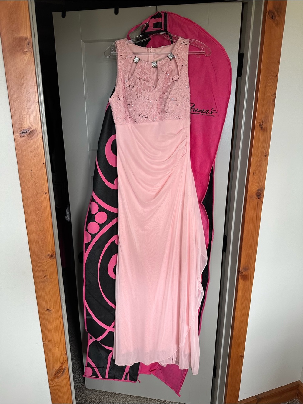 Sleeveless Pink Lace Bodice Evening Dress